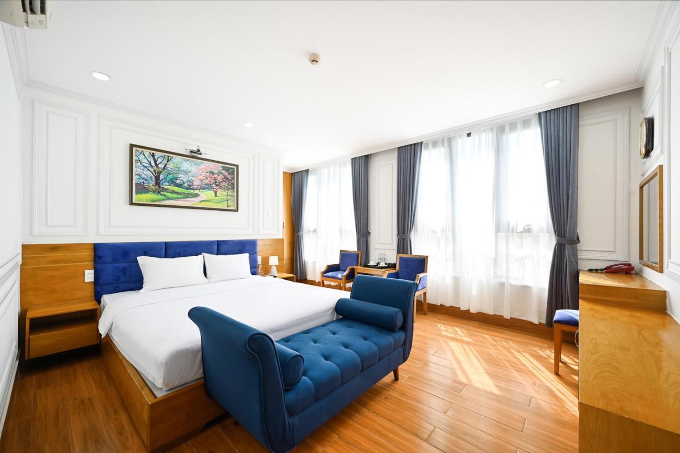 Vivian Airport Hotel Saigon Хошимин Экстерьер фото