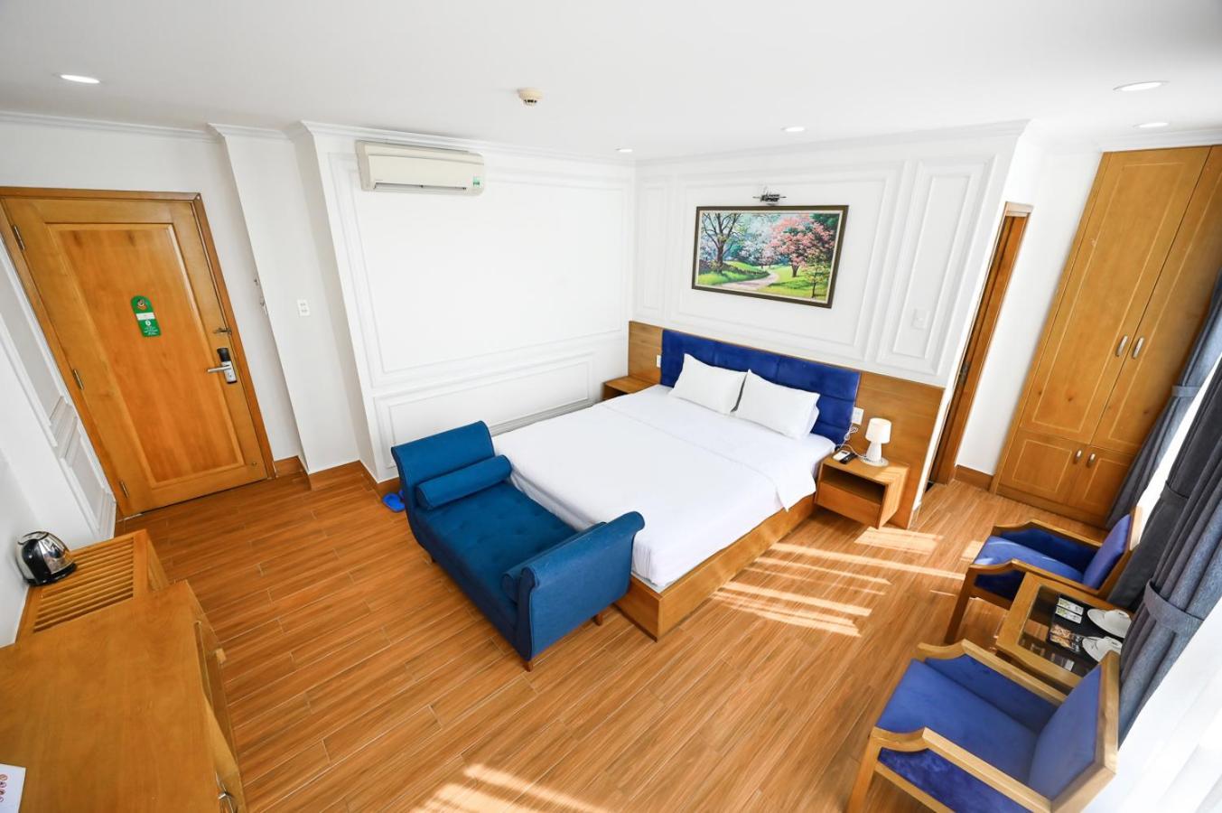 Vivian Airport Hotel Saigon Хошимин Экстерьер фото