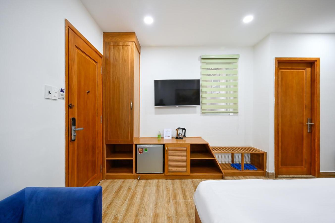 Vivian Airport Hotel Saigon Хошимин Экстерьер фото