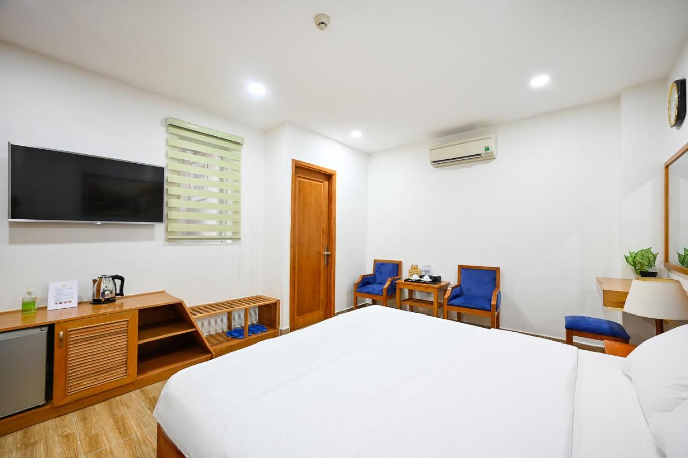 Vivian Airport Hotel Saigon Хошимин Экстерьер фото
