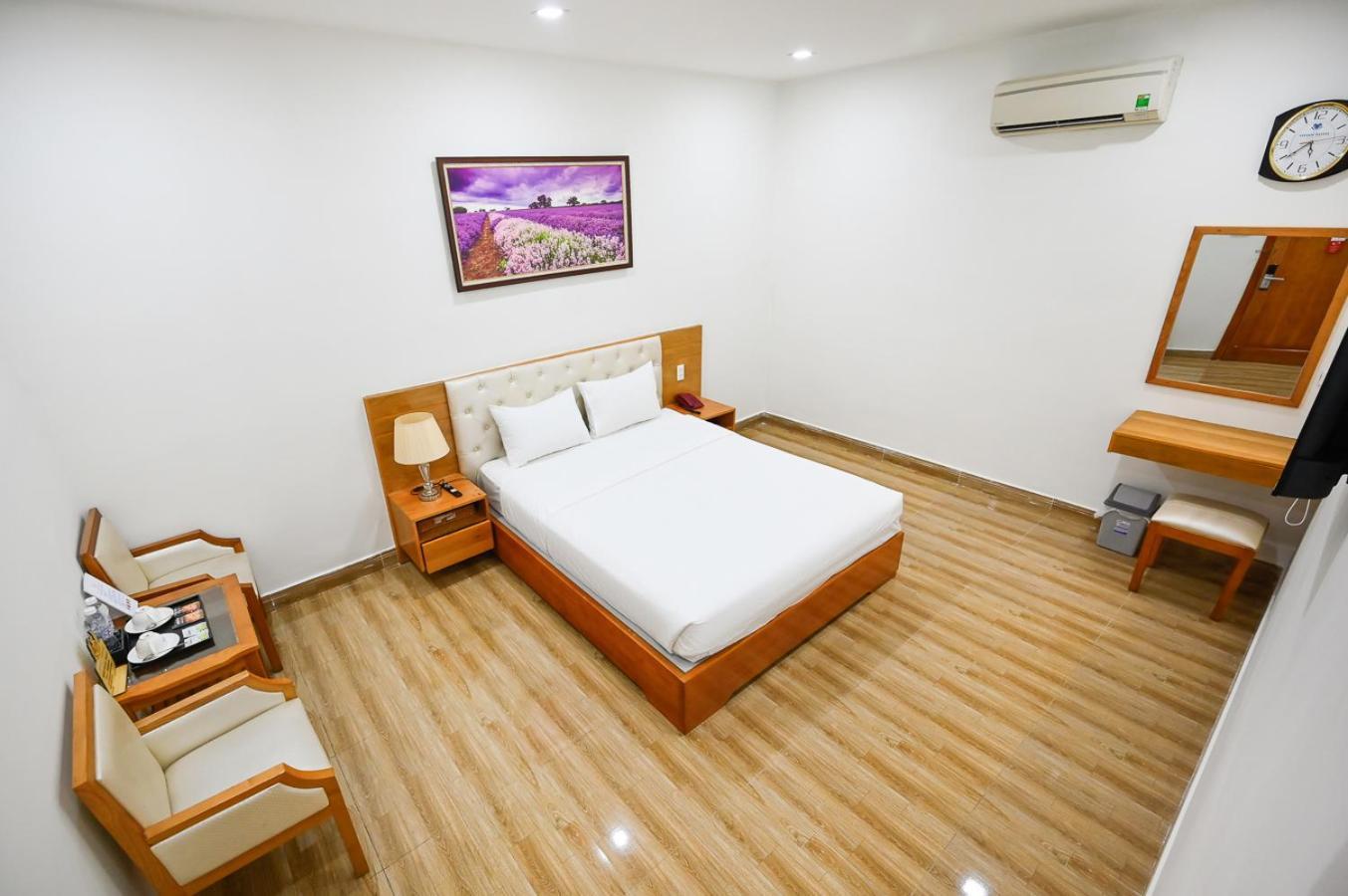 Vivian Airport Hotel Saigon Хошимин Экстерьер фото