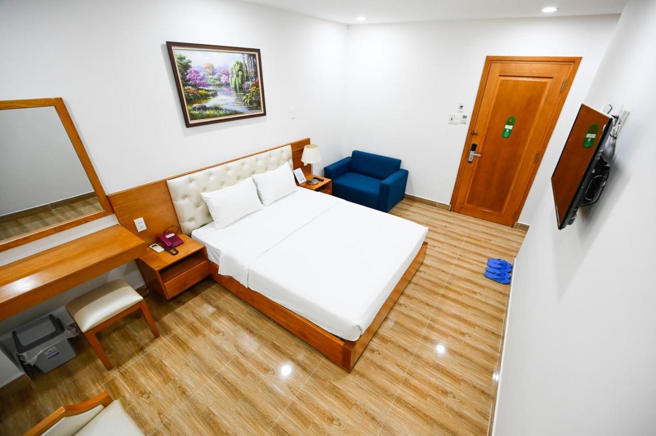 Vivian Airport Hotel Saigon Хошимин Экстерьер фото